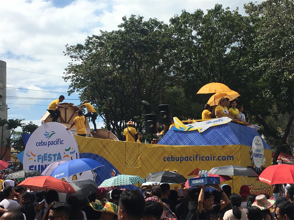 宿务旅游之sinulog圣婴节狂欢庆典，菲同凡想系列之二十一