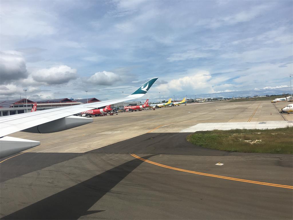 疫情期间，菲律宾飞香港机场入境到深圳回国之旅