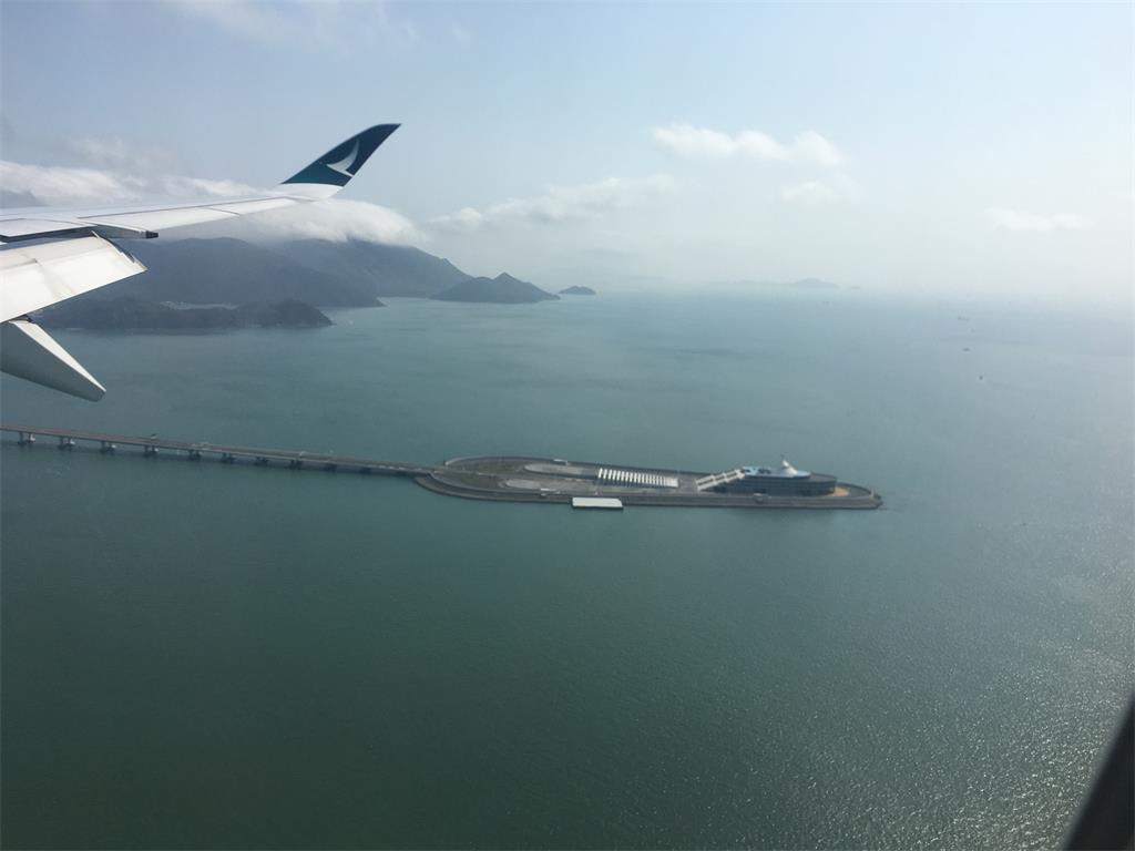 疫情期间，菲律宾飞香港机场入境到深圳回国之旅